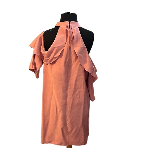 BCBGeneration Peach Mock Neck Cold shoulder Ruffle Halter Dress Size Large - Picture 6 of 10